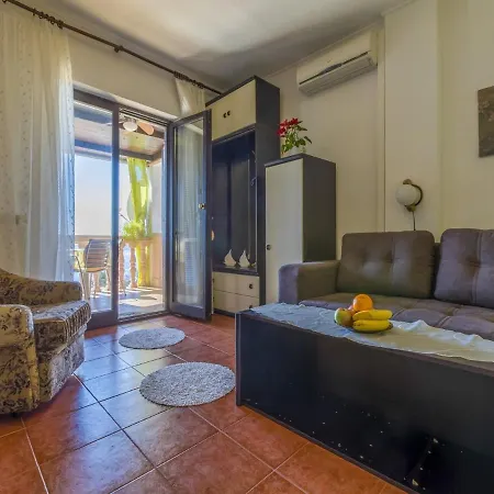 Milka Apartment *