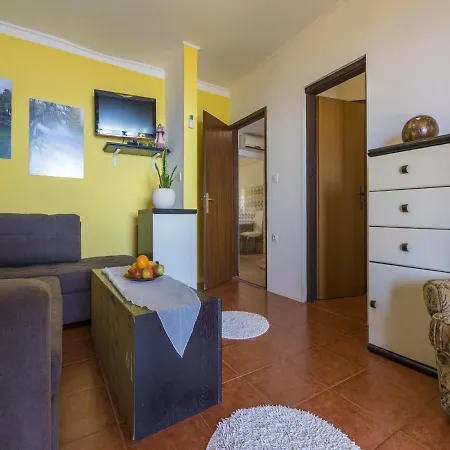 Milka Apartment *